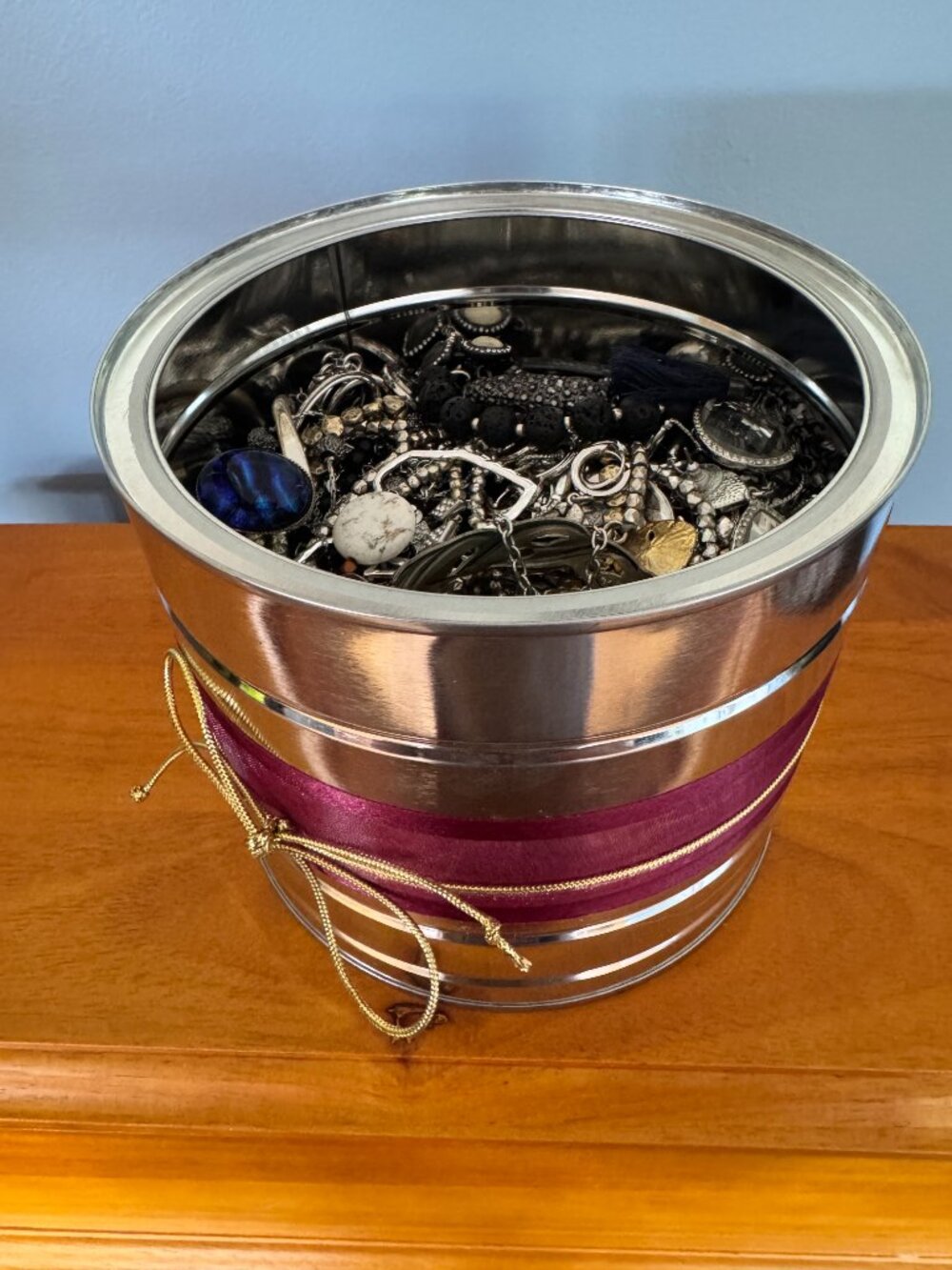 Over 4 lbs Mystery Jewelry Lot - Picture 7 of 9